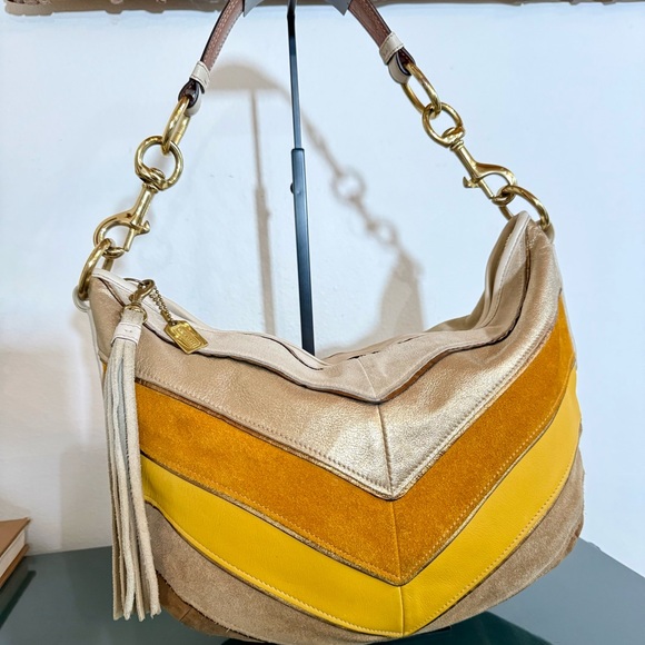 Coach Handbags - Vintage Coach Suede and Leather Chevron Hobo bag